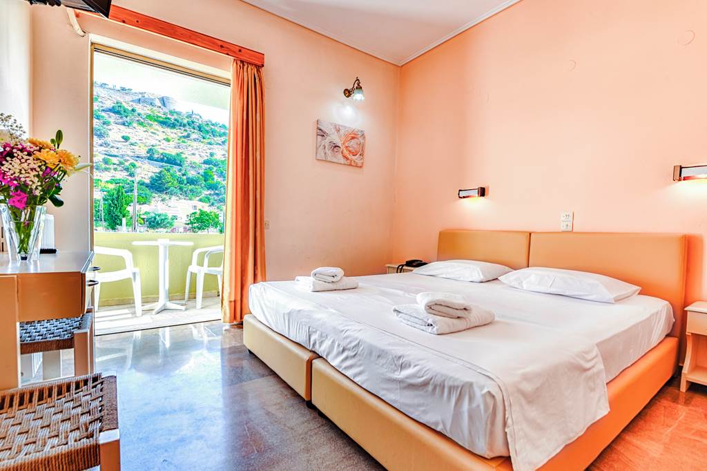 EFL_73497_Ionis_Hotel_0819_08.jpg