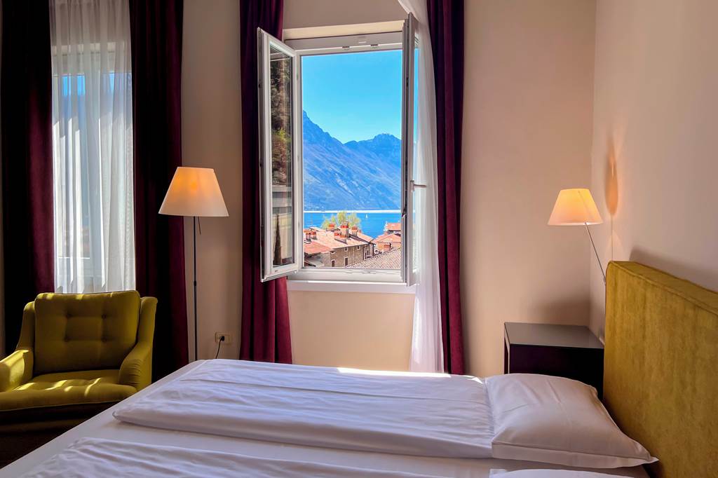 VRN_86624_Hotel_Villa_Miravalle_1123_01.jpg