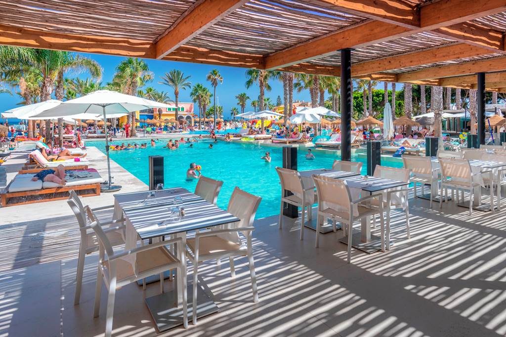 LEI_74558_Mediterraneo_Bay_Hotel_&_Resort_0824_04.jpg