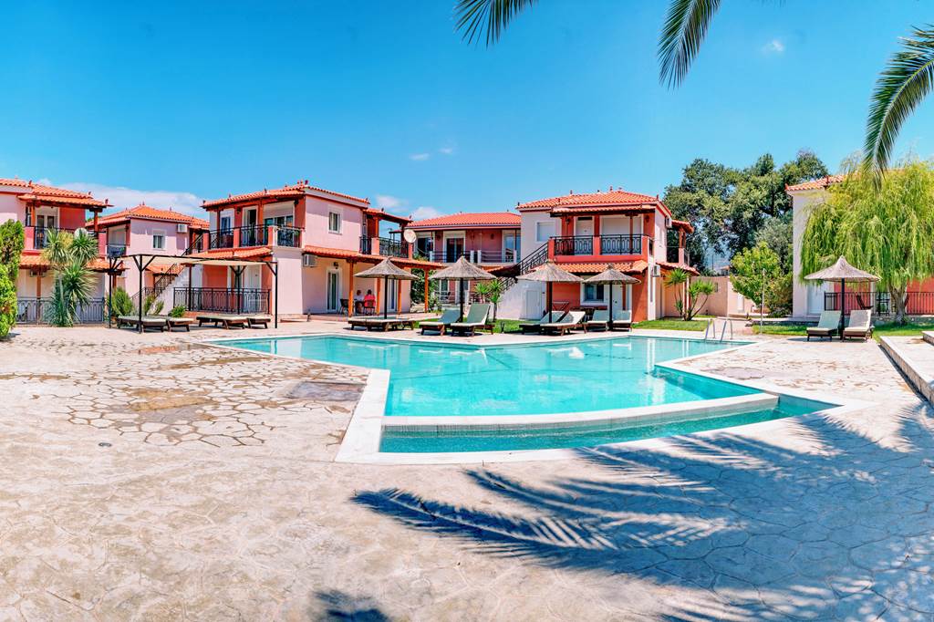 MJT_86305_Yakinthos_Garden_1223_43.jpg