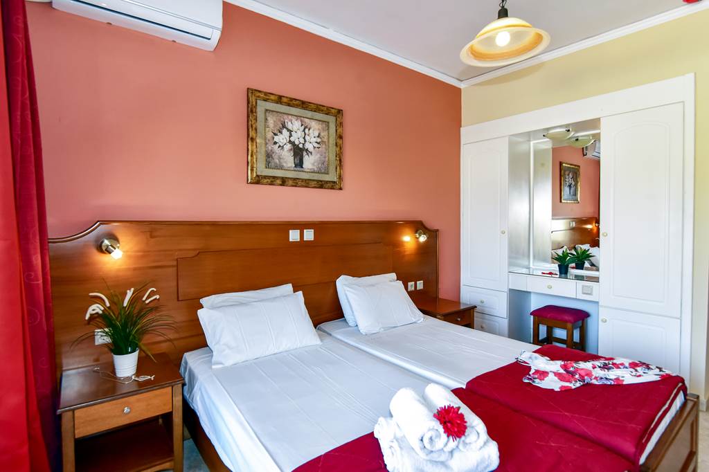 CFU_83804_Thomas_Bay_Hotel_0422_04.jpg