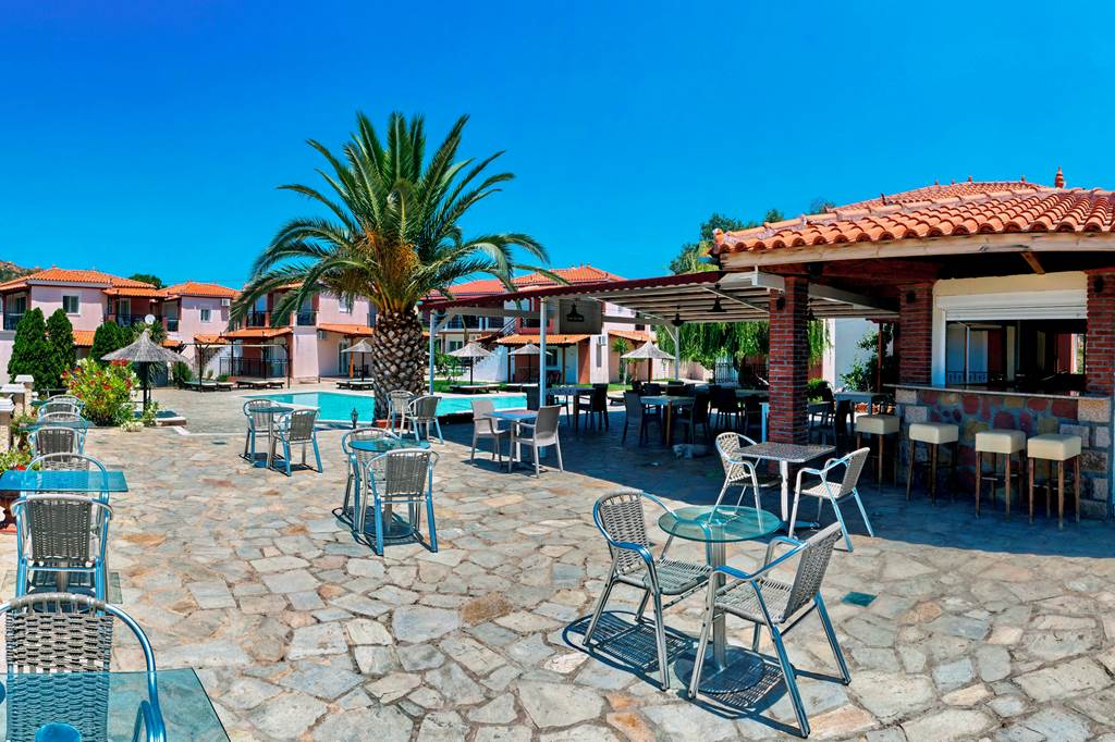 MJT_86305_Yakinthos_Garden_1223_45.jpg