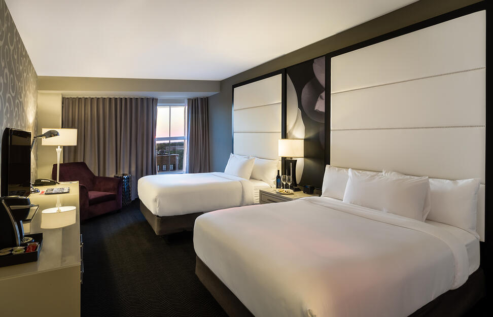TRYP-by-Wyndham-Savannah-1.jpg