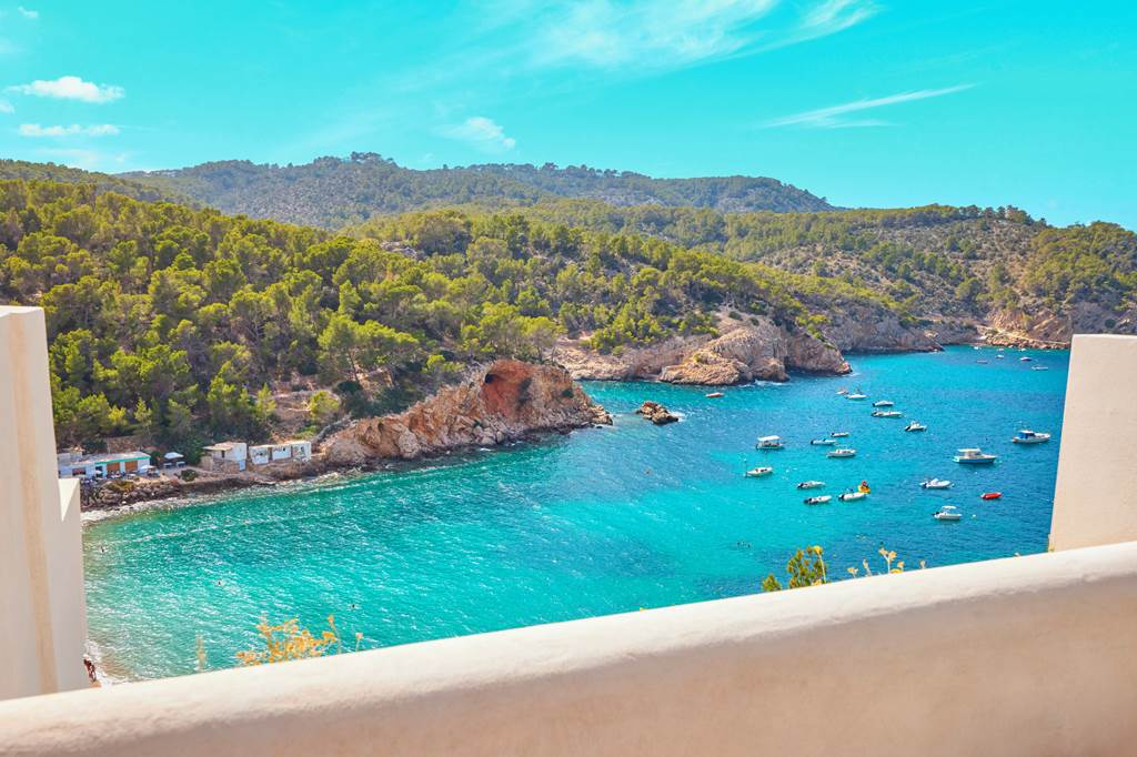 IBZ_71892_Cala_San_Miguel_Hotel_Ibiza_Curio_Collection_by_Hilton_0824_15.jpg
