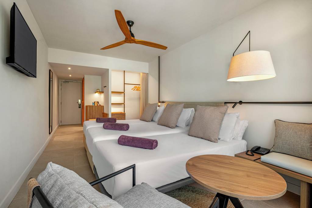 PMI_73674_Inmood_Aucanada_formerly_Hotel_President_1124_05.jpg
