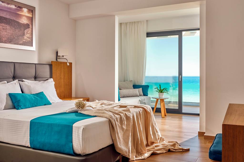 ZTH_83350_Cavo_Orient_Beach_Hotel_1221_22.jpg