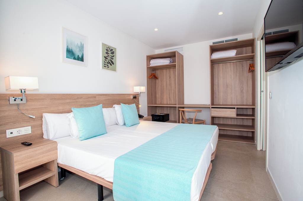 PMI_79756_Hotel_Marina_Drach_0723_02.jpg