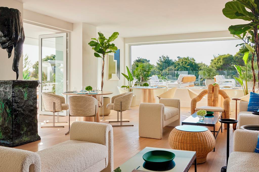 ATH_86321_Grecotel_Vouliagmeni_Suites_0624_07.jpg
