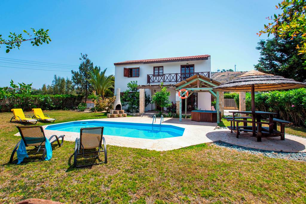 PFO_88915_Z&X_Holiday_Villas_-_Villa_Pomos_Med_0125_11.jpg