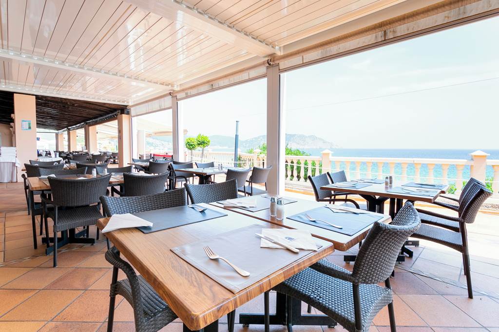 IBZ_70451_Invisa_Figueral_Resort_0719_06.jpg
