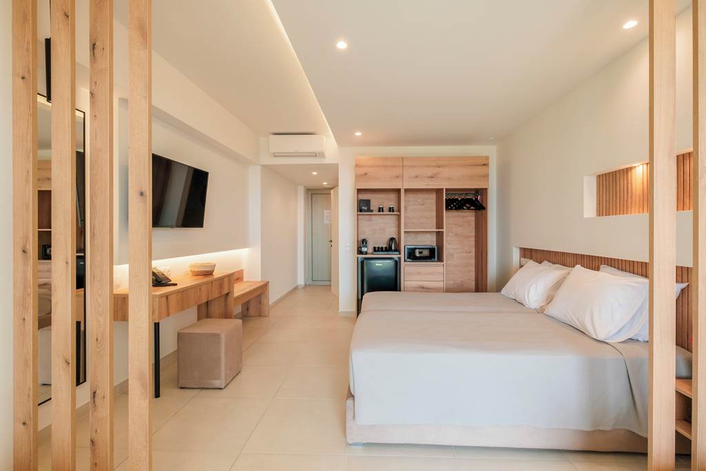 CFU_82795_Athina_Hotel_0723_06.jpg