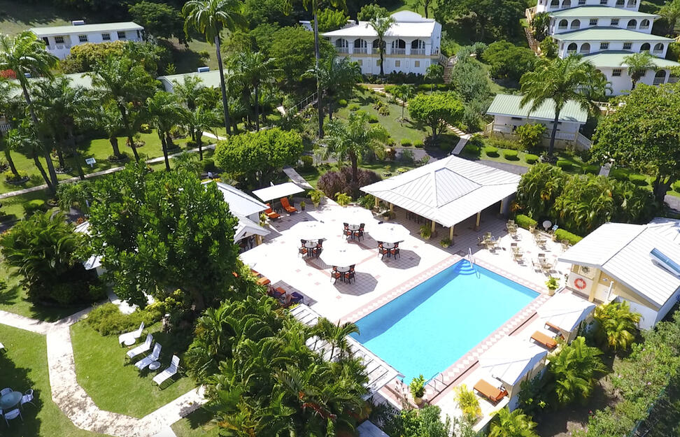 Blue-Horizons-Garden-Resort-8.jpg