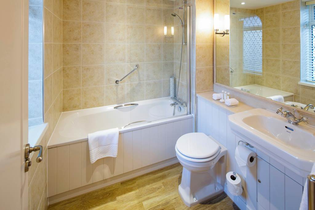 JER_72132_Greenhills_Country_Hotel_1120_23.jpg