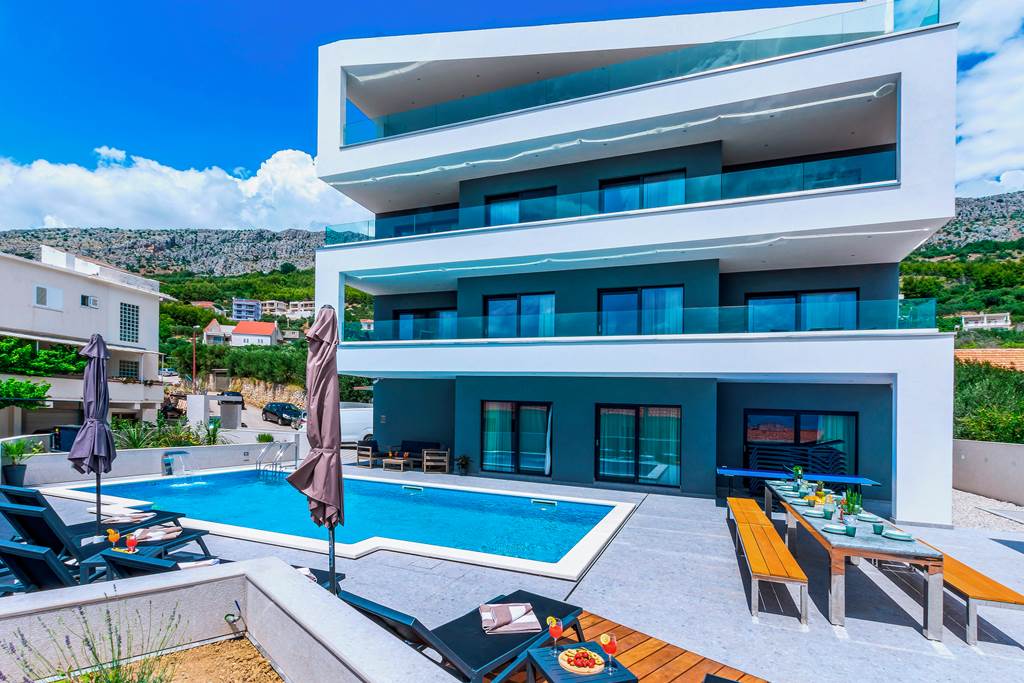 SPU_87843_Villa_Panorama_Perch_0724_08.jpg