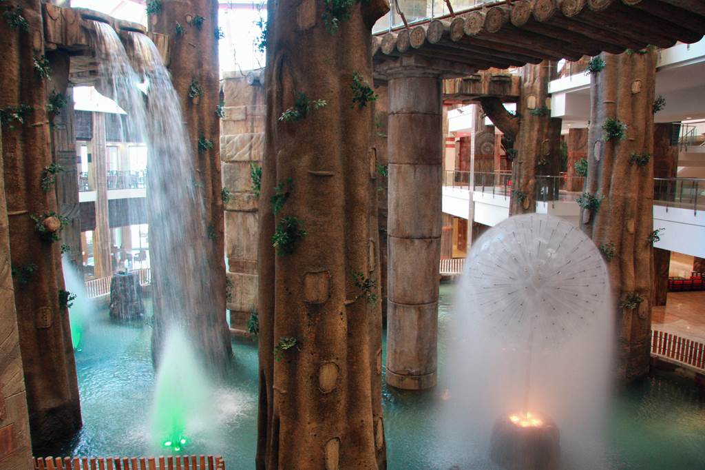 AGP_85398_Holiday_World_Polynesia_Hotel_0423_17.jpg