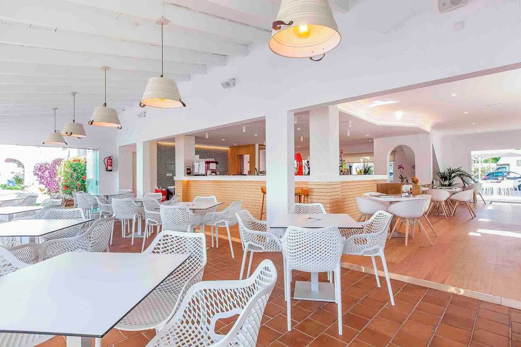 PMI_73360_Solecito_Apartments_1218_03.jpg