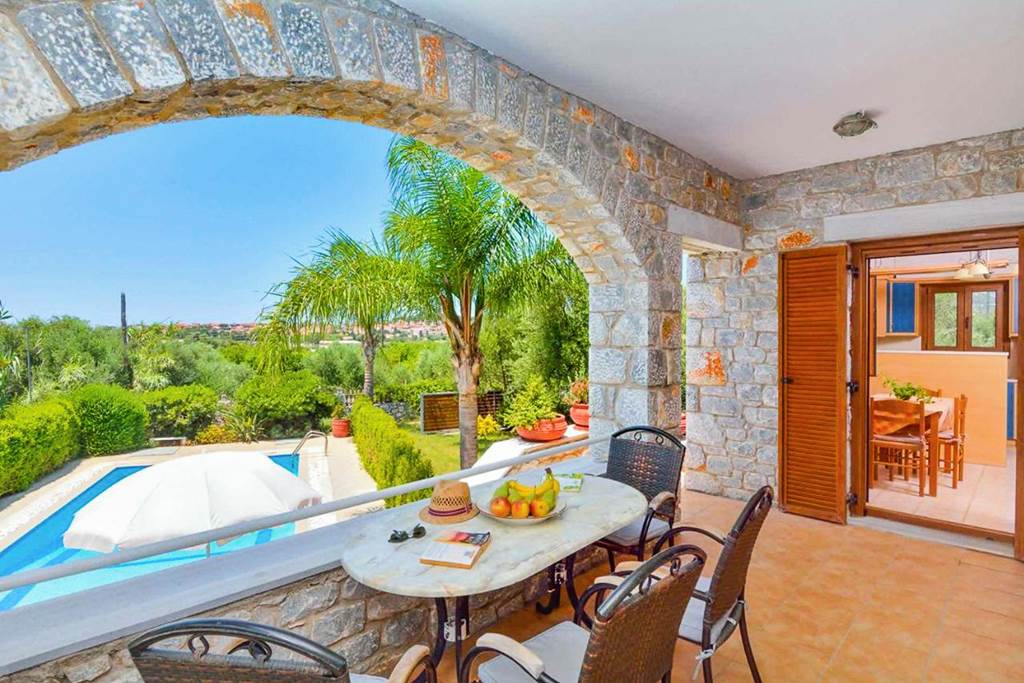 KLX_86811_Villa_Petra_1223_02.jpg