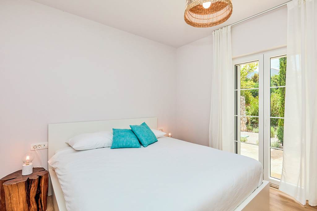 DBV_89131_White_Coral_Villa_0225_10.jpg