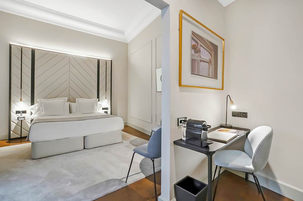 PMI_79552_Summum_Prime_Boutique_Hotel_1220_02.jpg
