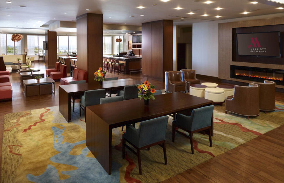 Marriott-on-the-Falls-6.jpg