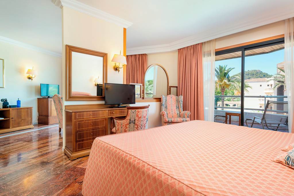PMI_86165_Hotel_Serrano_Palace_0824_39.jpg