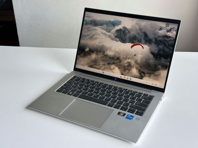 **HP EliteBook 840 G9 (6T132EA)**
