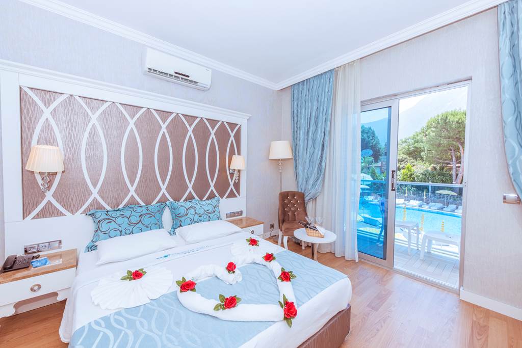 DLM_75707_Ocean_Blue_Hotel_0817_11.jpg