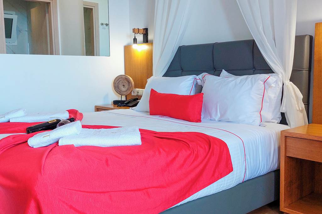 ZTH_83350_Cavo_Orient_Beach_Hotel_0922_11.jpg