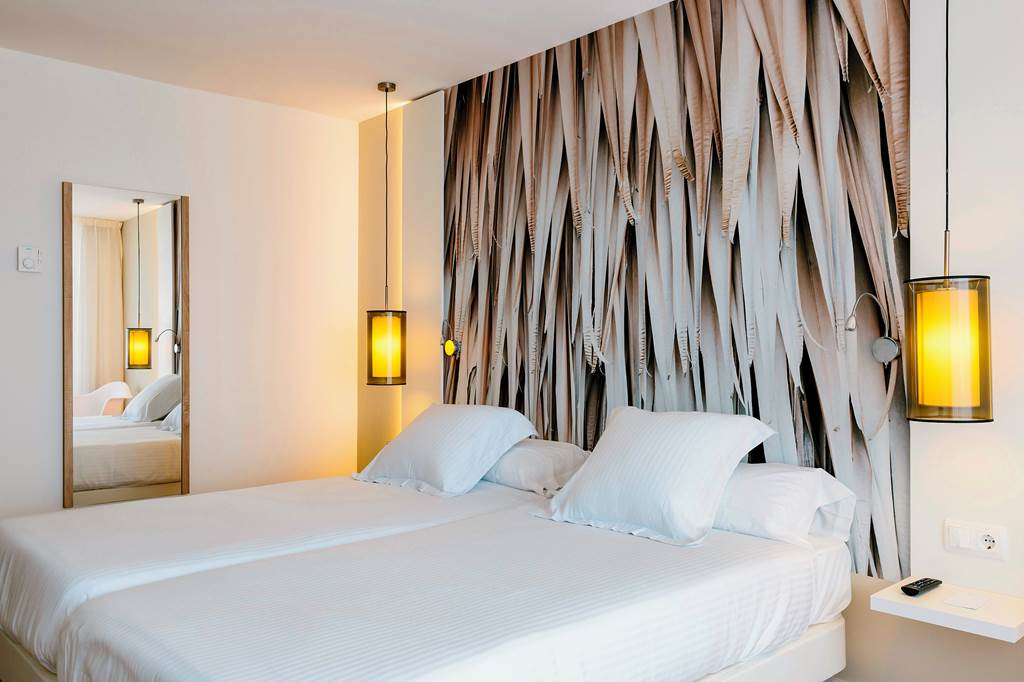 PMI_82505_AluaSoul_Alcudia_Bay_1120_18.jpg