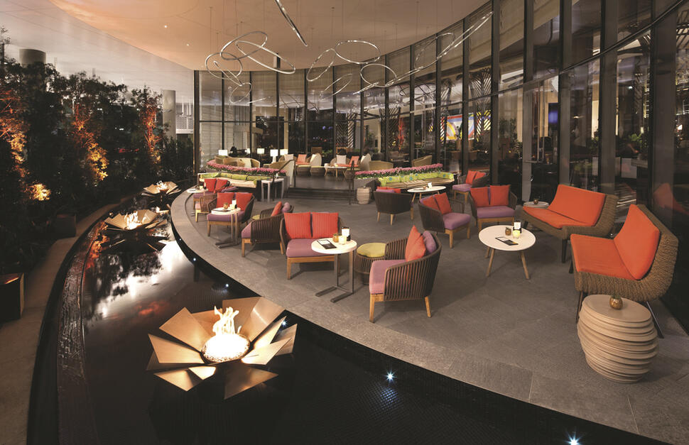 Vdara-Hotel-Spa-at-ARIA-Las-Vegas-7.jpg