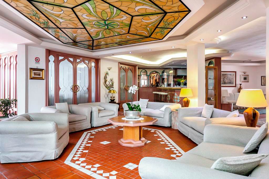 OLB_83072_Hotel_Stefania_Boutique_Hotel_0722_06.jpg