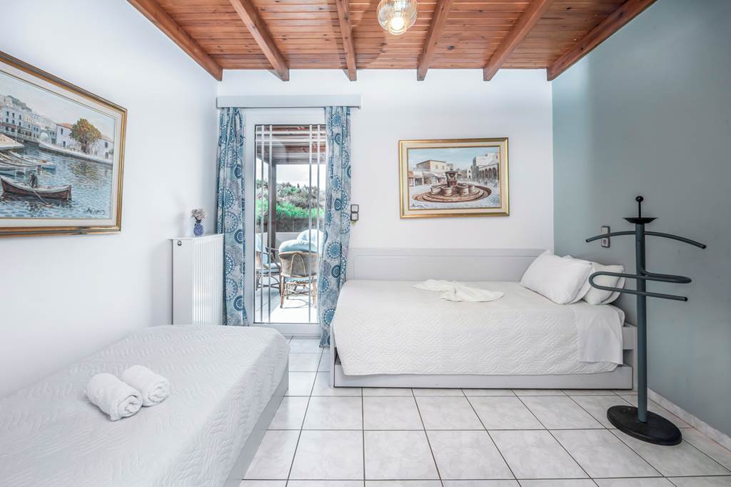 HER_88573_Villa_Apollo_Pelagia_1224_06.jpg