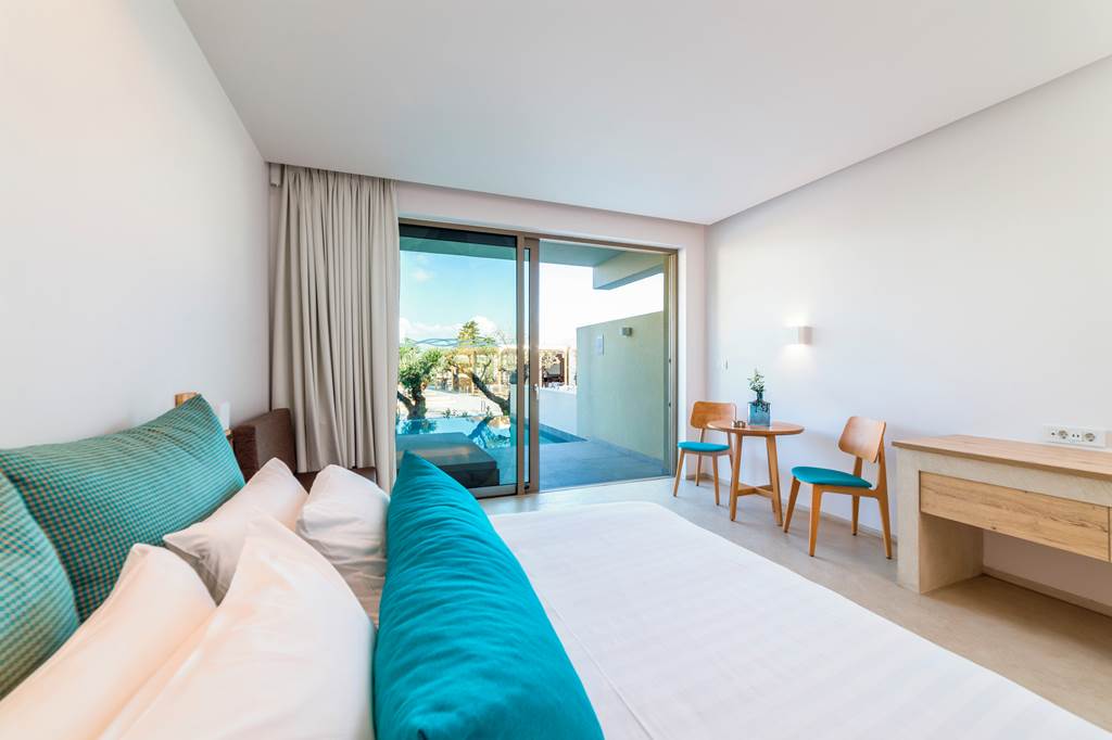 ZTH_81500_Tsamis_Zante_Suites_1119_05.jpg