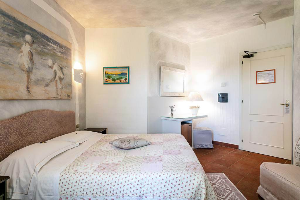 OLB_83072_Hotel_Stefania_Boutique_Hotel_0722_01.jpg