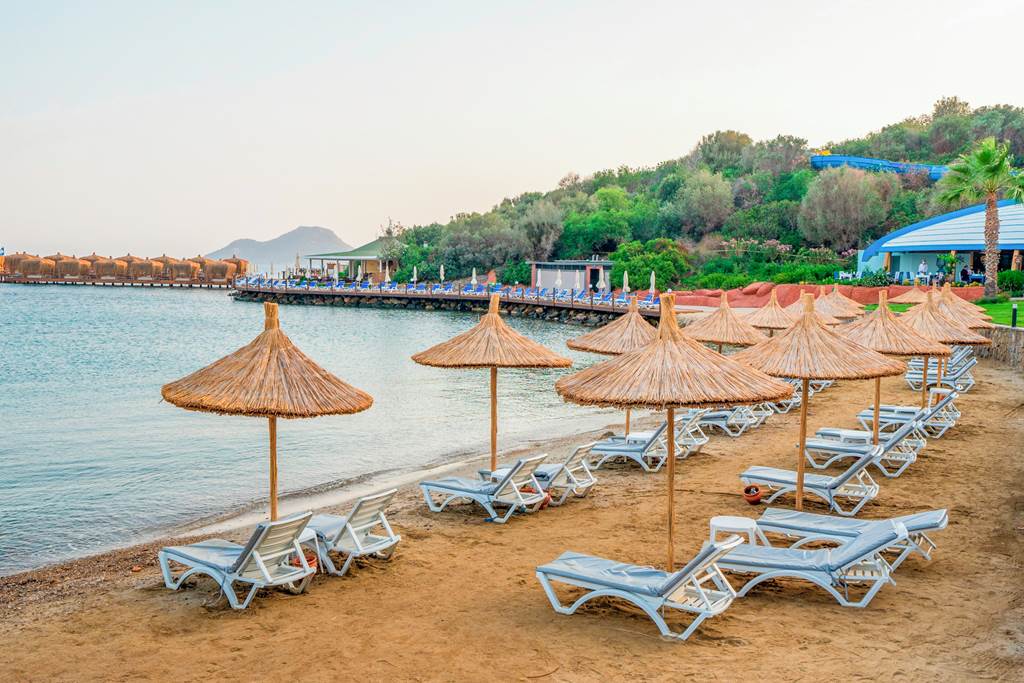 BJV_86712_Yasmin_Resort_1223_05.jpg