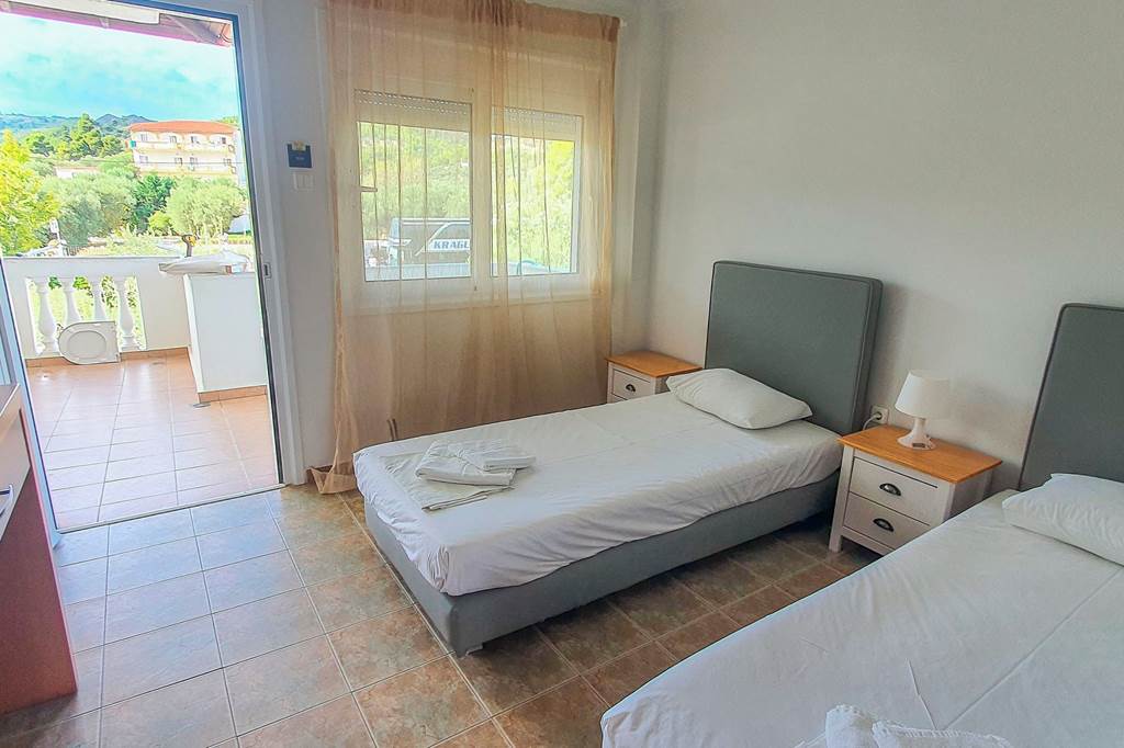 SKG_86168_Villa_Ilios_1223_05.jpg