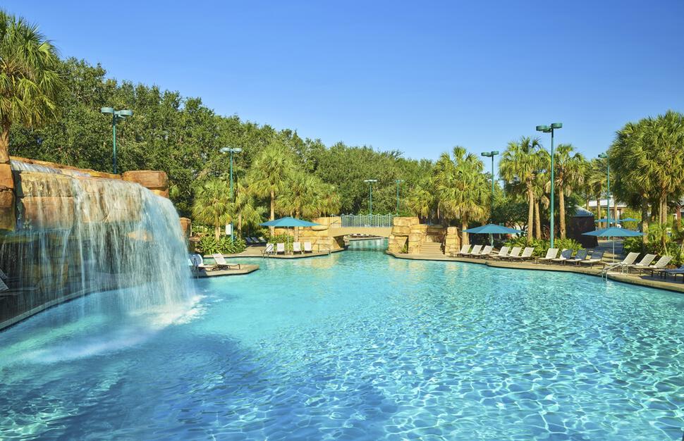 Walt-Disney-World-Dolphin-1.jpg