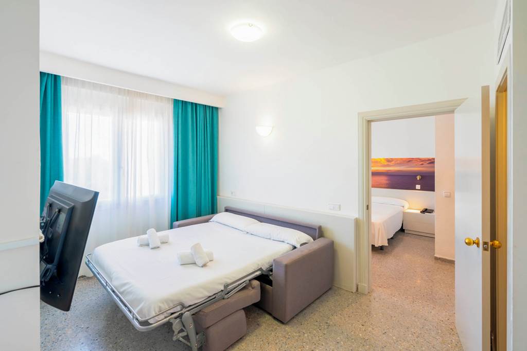 MAH_3599_Club_Hotel_Aguamarina_0125_07.jpg