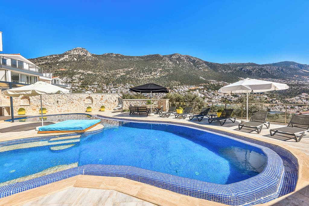 DLM_88631_Villa_Elia_Sun_1224_12.jpg