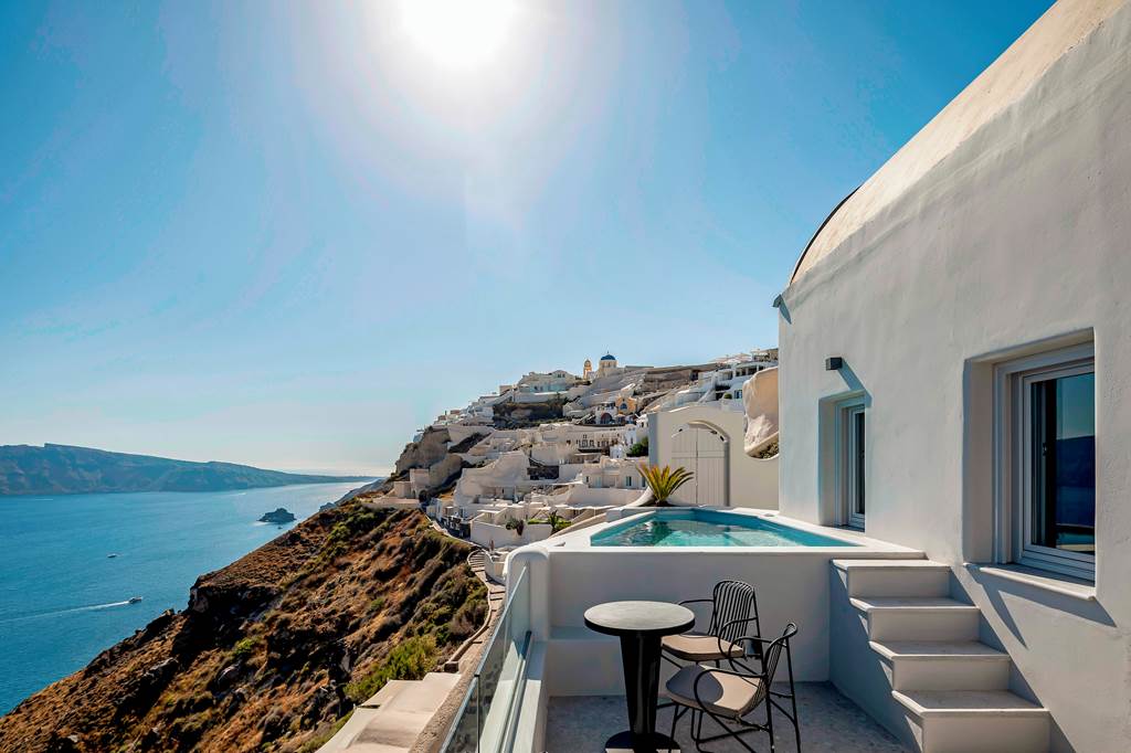 JTR_84225_Hom_Santorini_0822_13.jpg