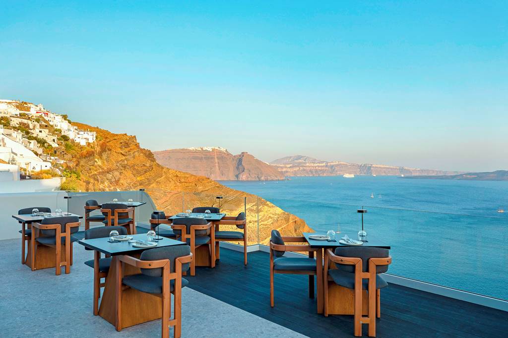 JTR_84225_Hom_Santorini_0822_24.jpg