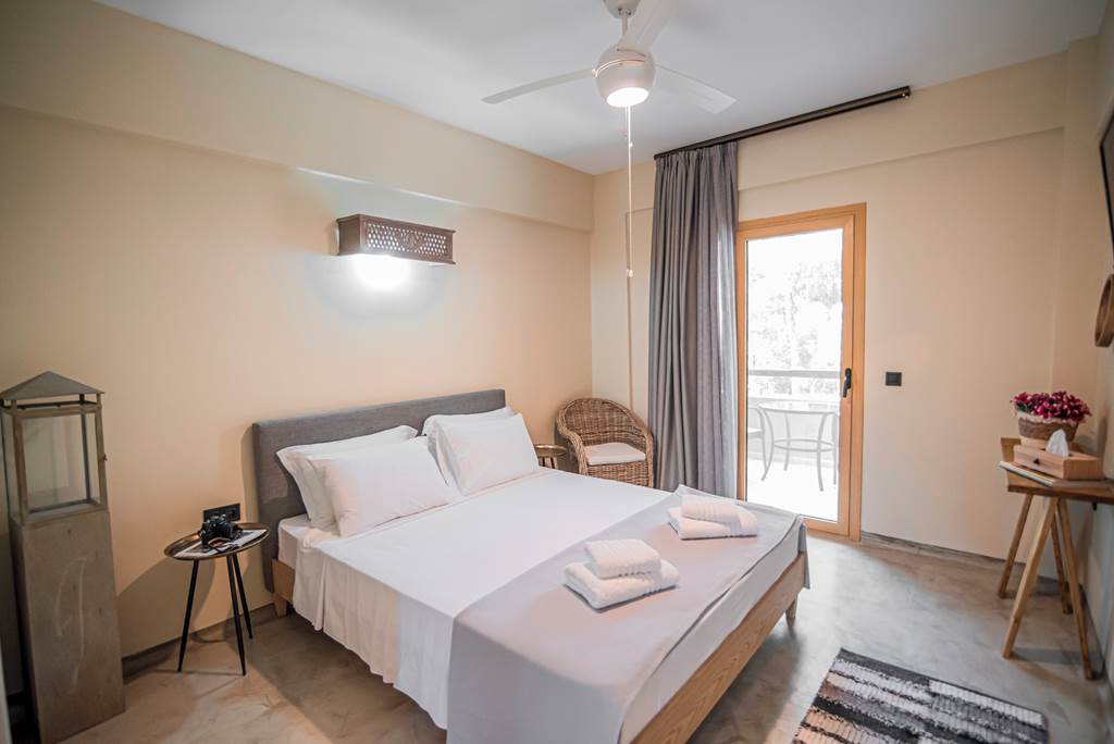 SKG_83410_Pefkon_Hotel_0623_05.jpg