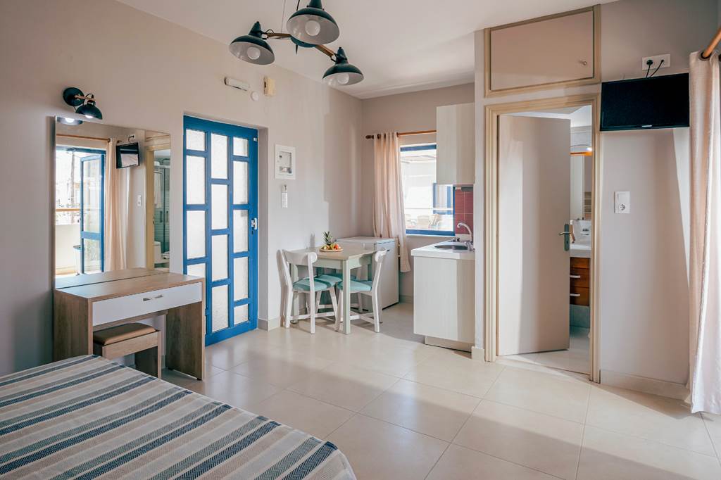 HER_86002_Galazio_Beach_Resort_0923_20.jpg