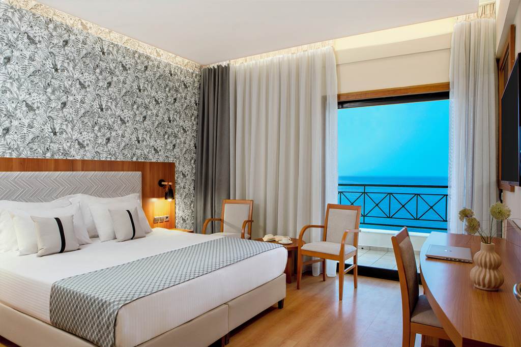 ATH_86365_Ramada_by_Wyndham_Attica_Riviera_1023_14.jpg
