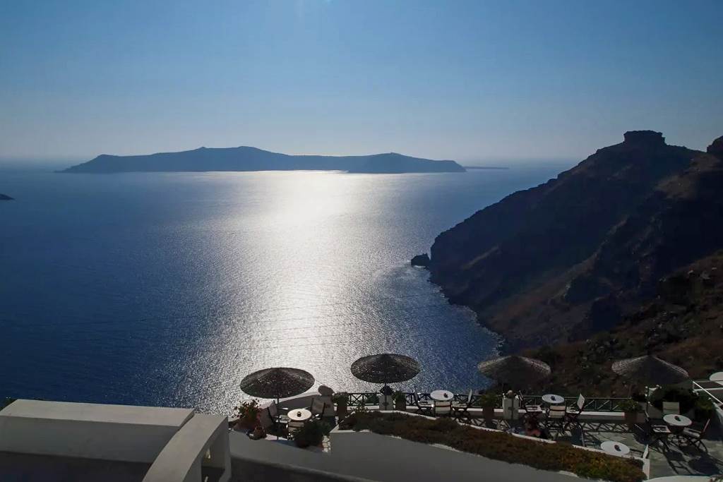 JTR_82835_Cliff_Side_Suites_0523_02.jpg