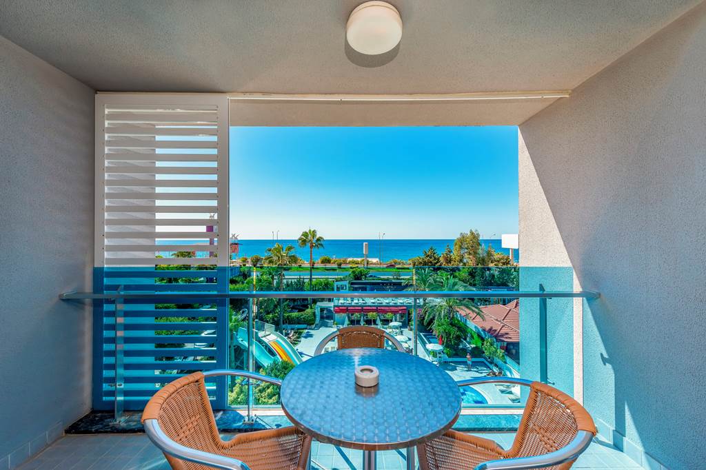 AYT_85744_White_City_Beach_Hotel_0723_17.jpg