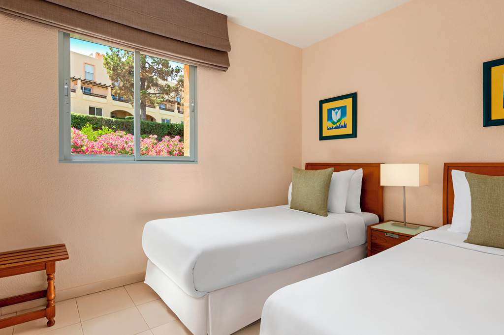 AGP_85377_Ramada_Hotels_and_Suites_0423_17.jpg
