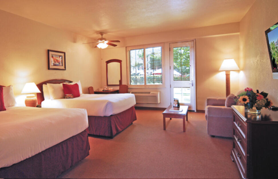 Palm-Mountain-Resort-3.jpg