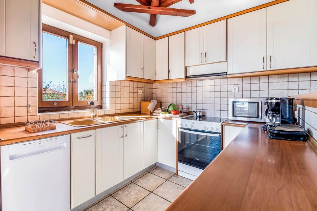 KLX_86810_Villa_Mulberry_Stoupa_1124_04.jpg