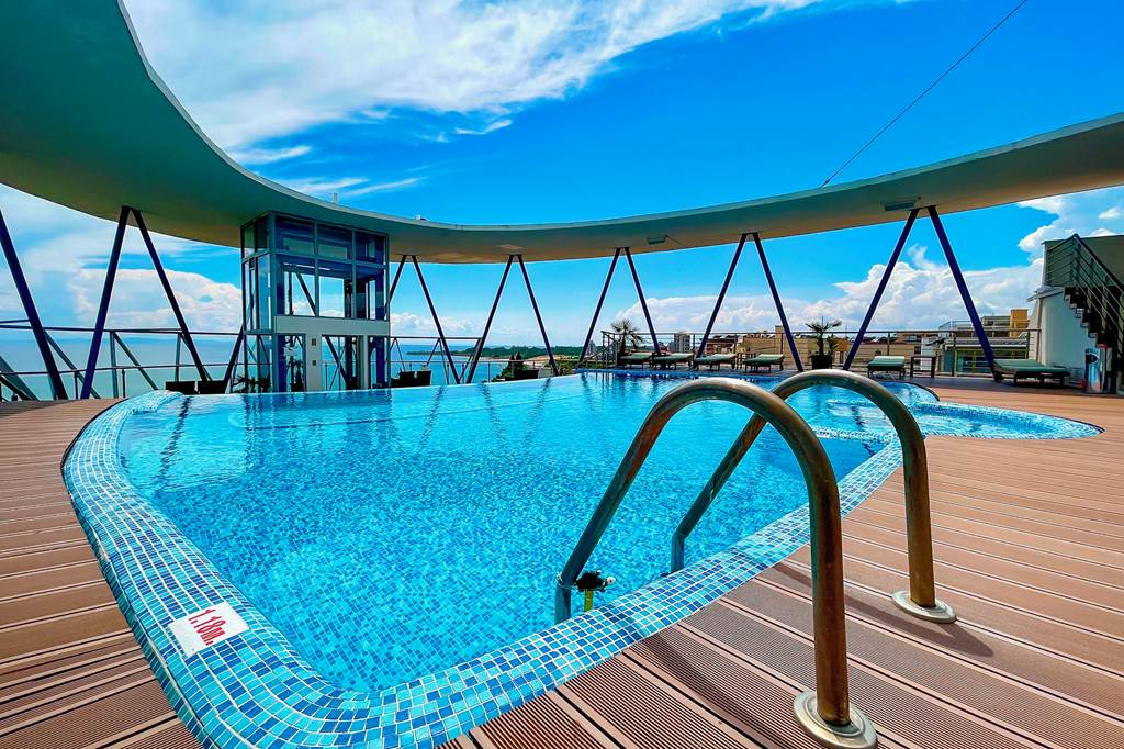 BOJ_78382_Sol_Marina_Palace_0921_01.jpg